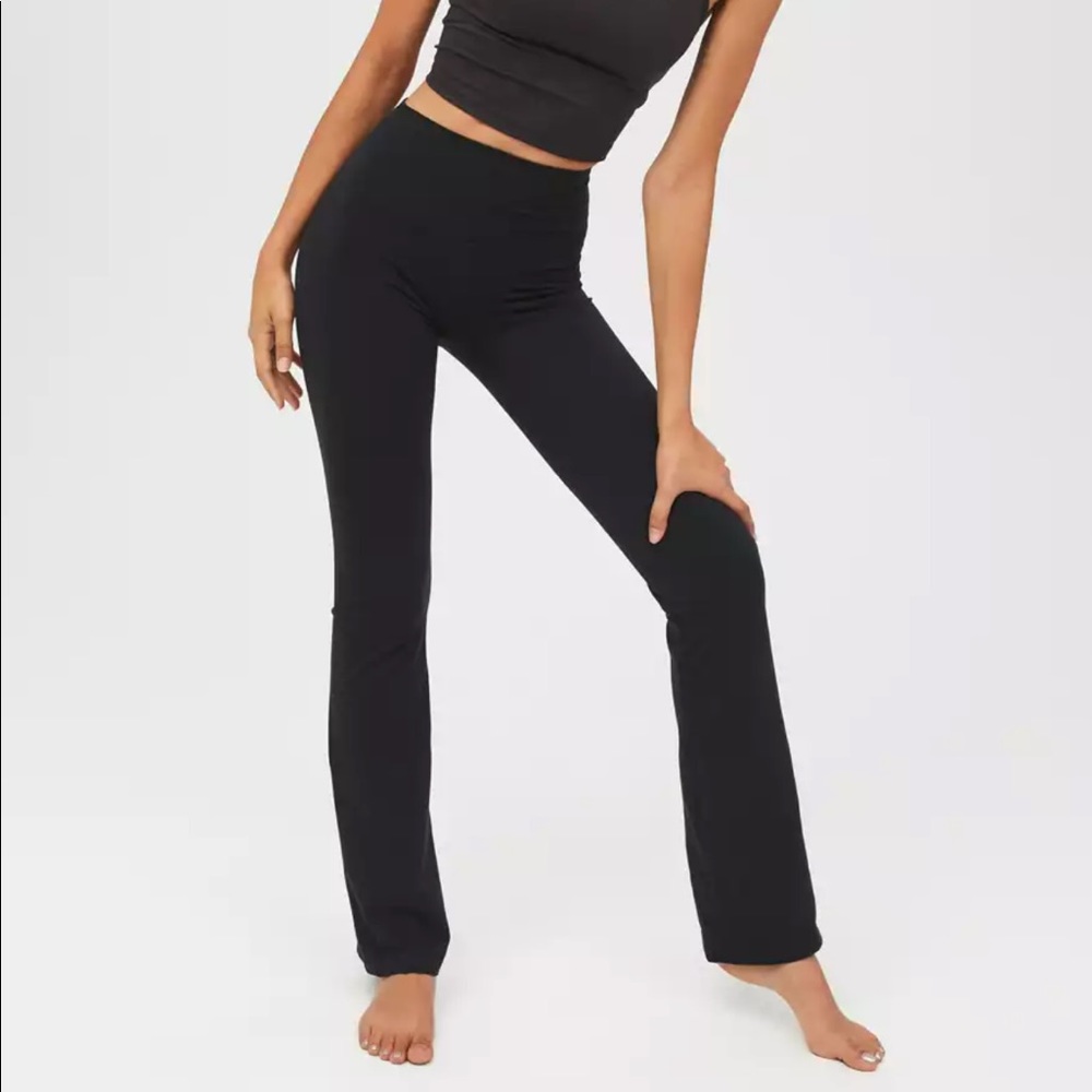 Aerie Offline OG High Waisted Flare Legging